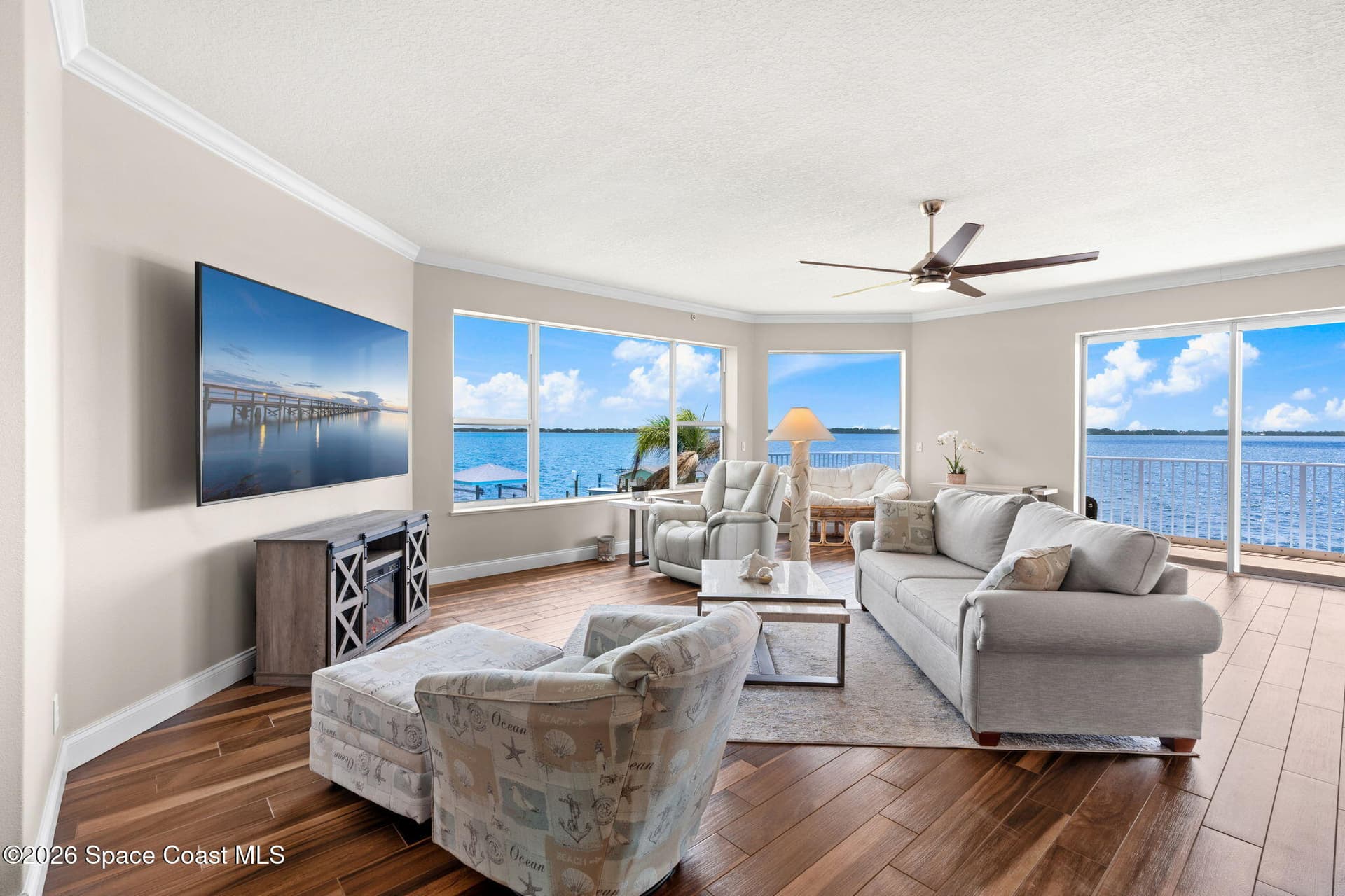 4007 N Harbor City Boulevard 205 photo 4