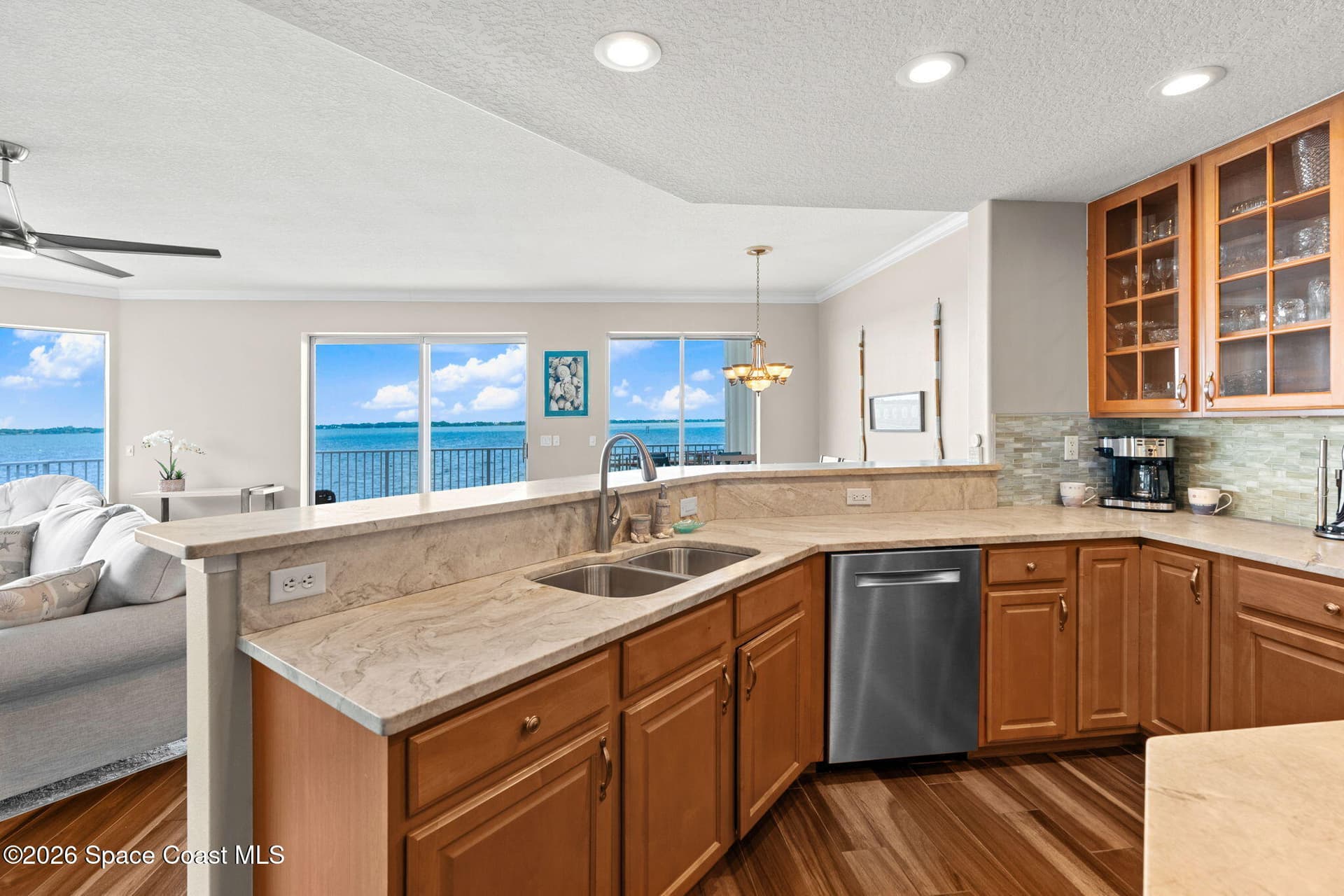 4007 N Harbor City Boulevard 205 photo 15