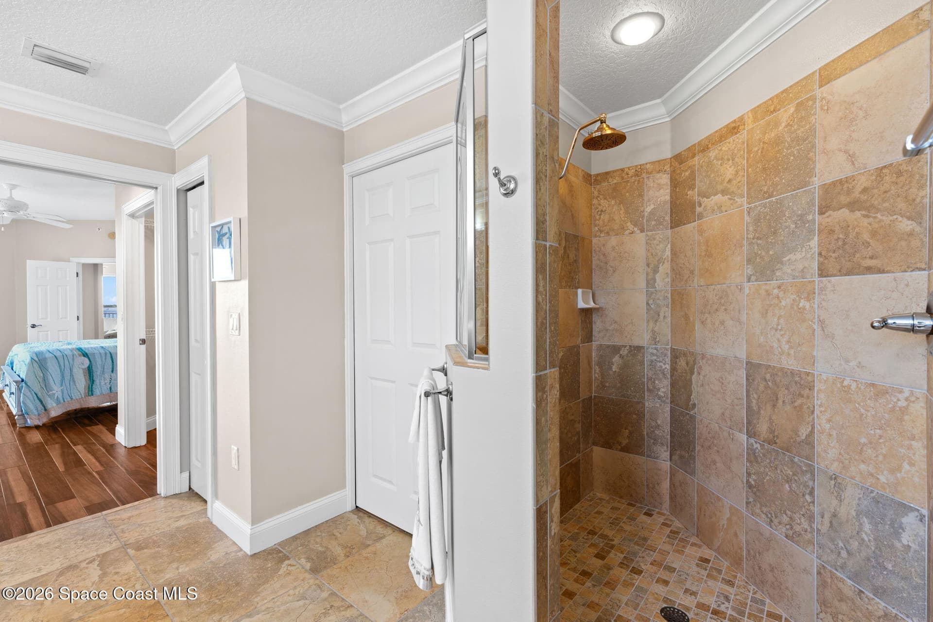 4007 N Harbor City Boulevard 205 photo 21