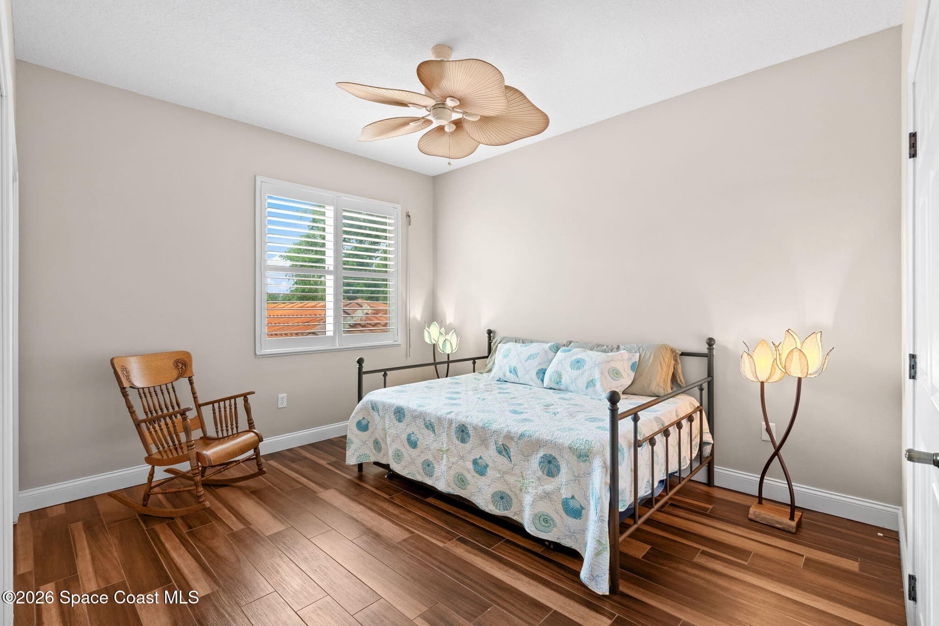 4007 N Harbor City Boulevard 205 photo 23