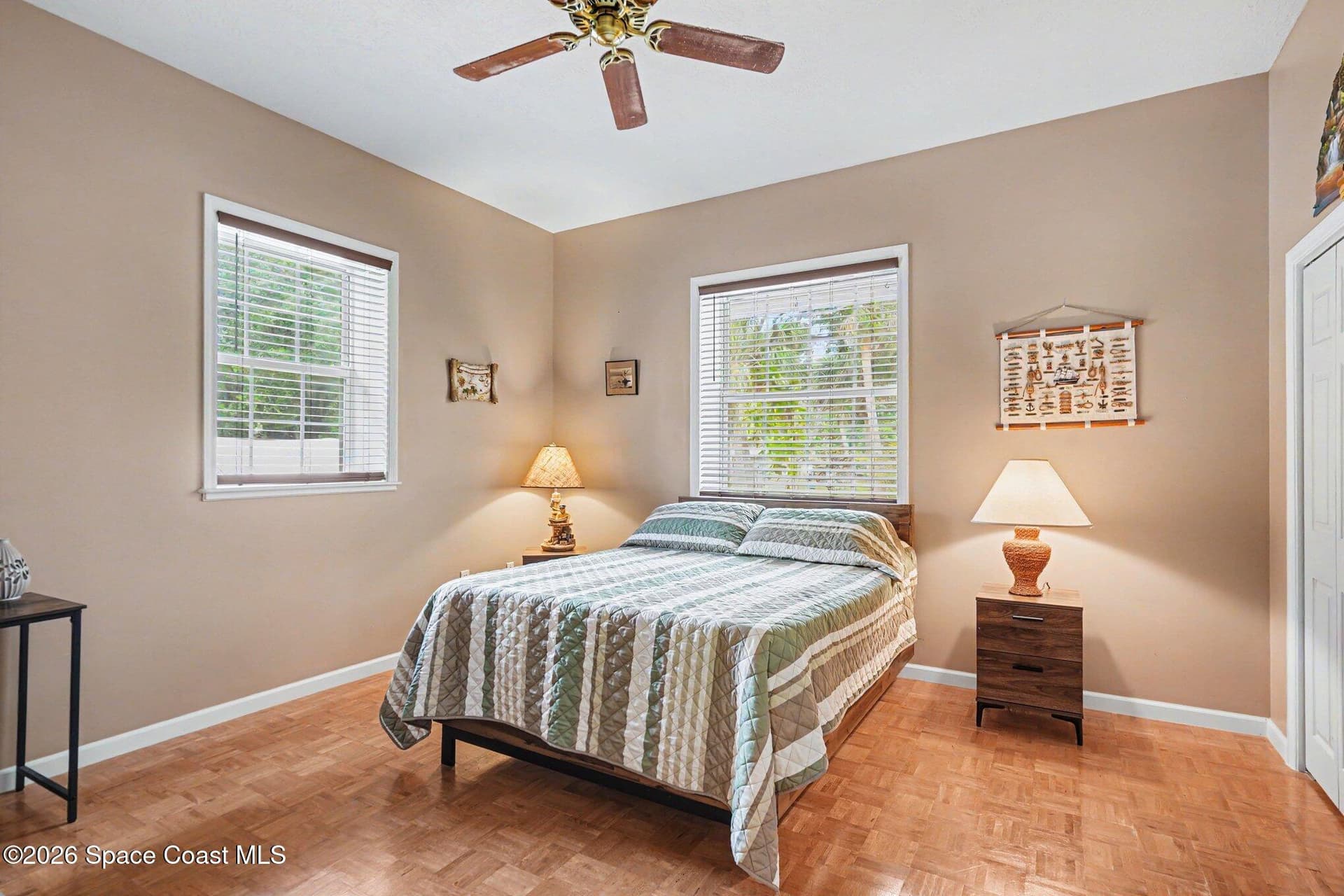 3525 Hield Road photo 13