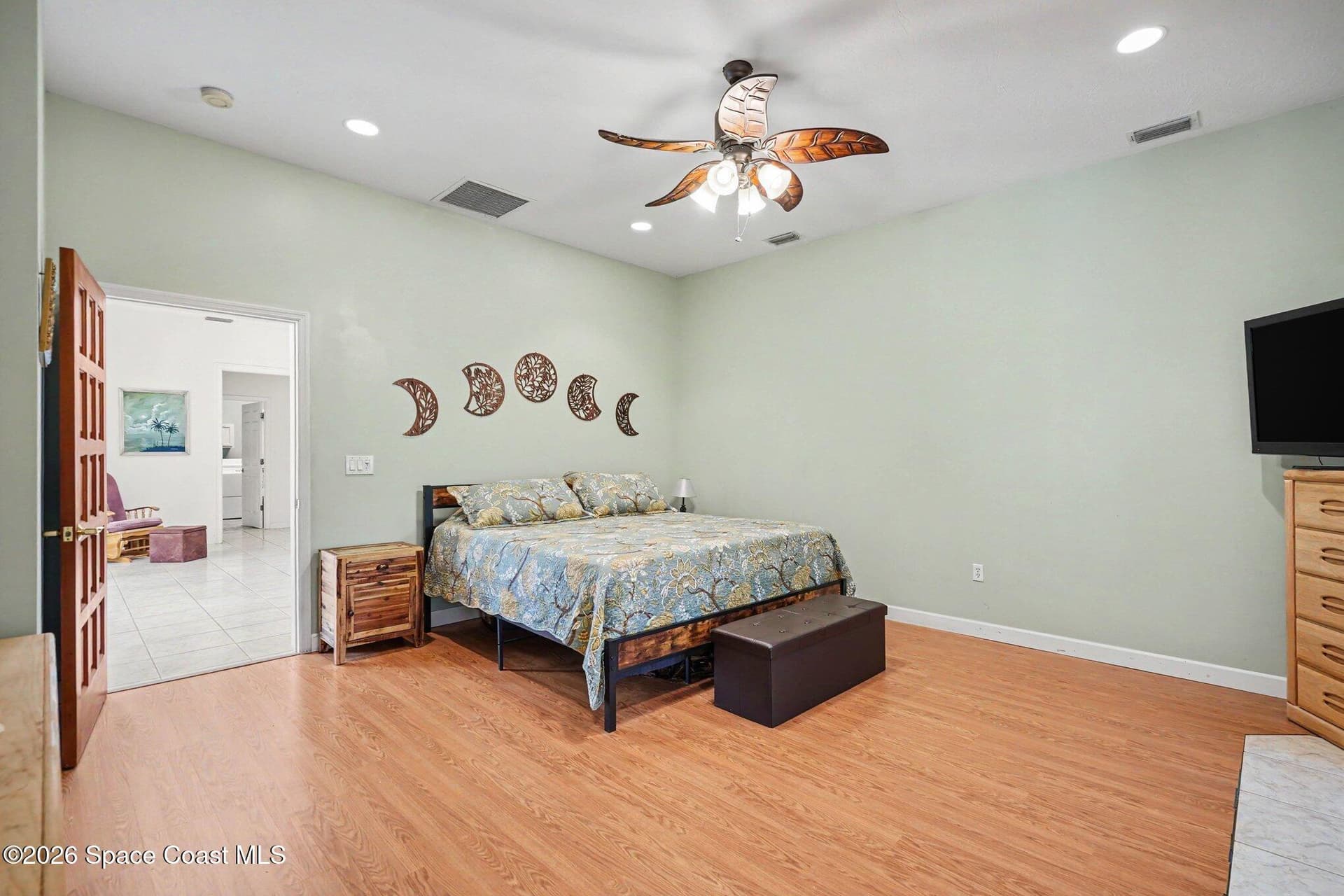 3525 Hield Road photo 17