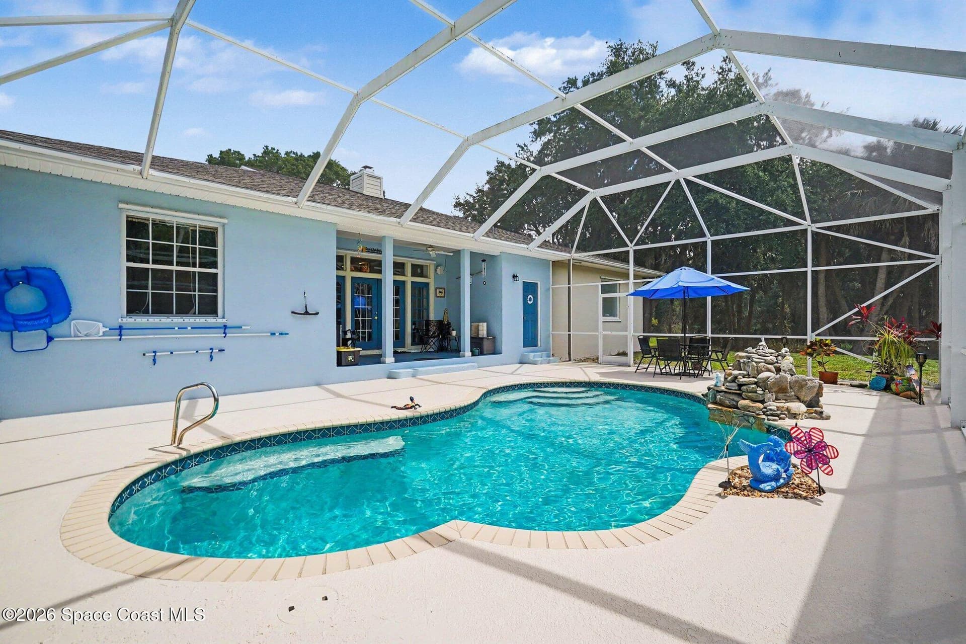 3525 Hield Road photo 25