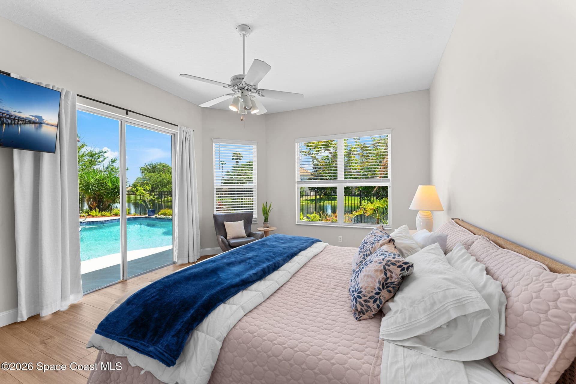 329 Lanternback Island Drive photo 17