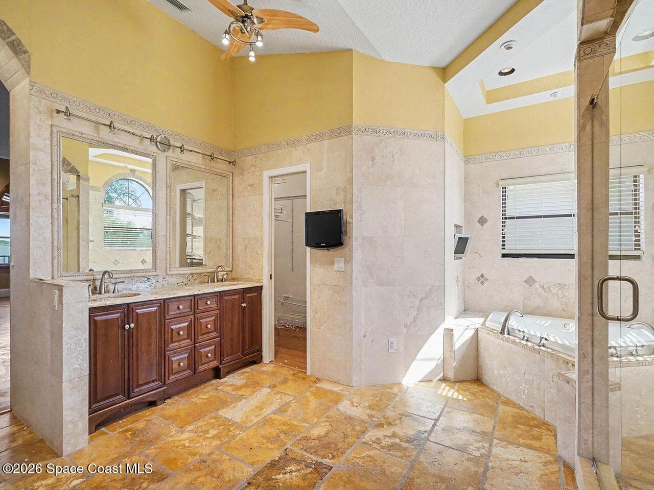484 Lanternback Island Drive photo 25