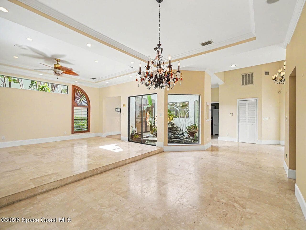 484 Lanternback Island Drive photo 10