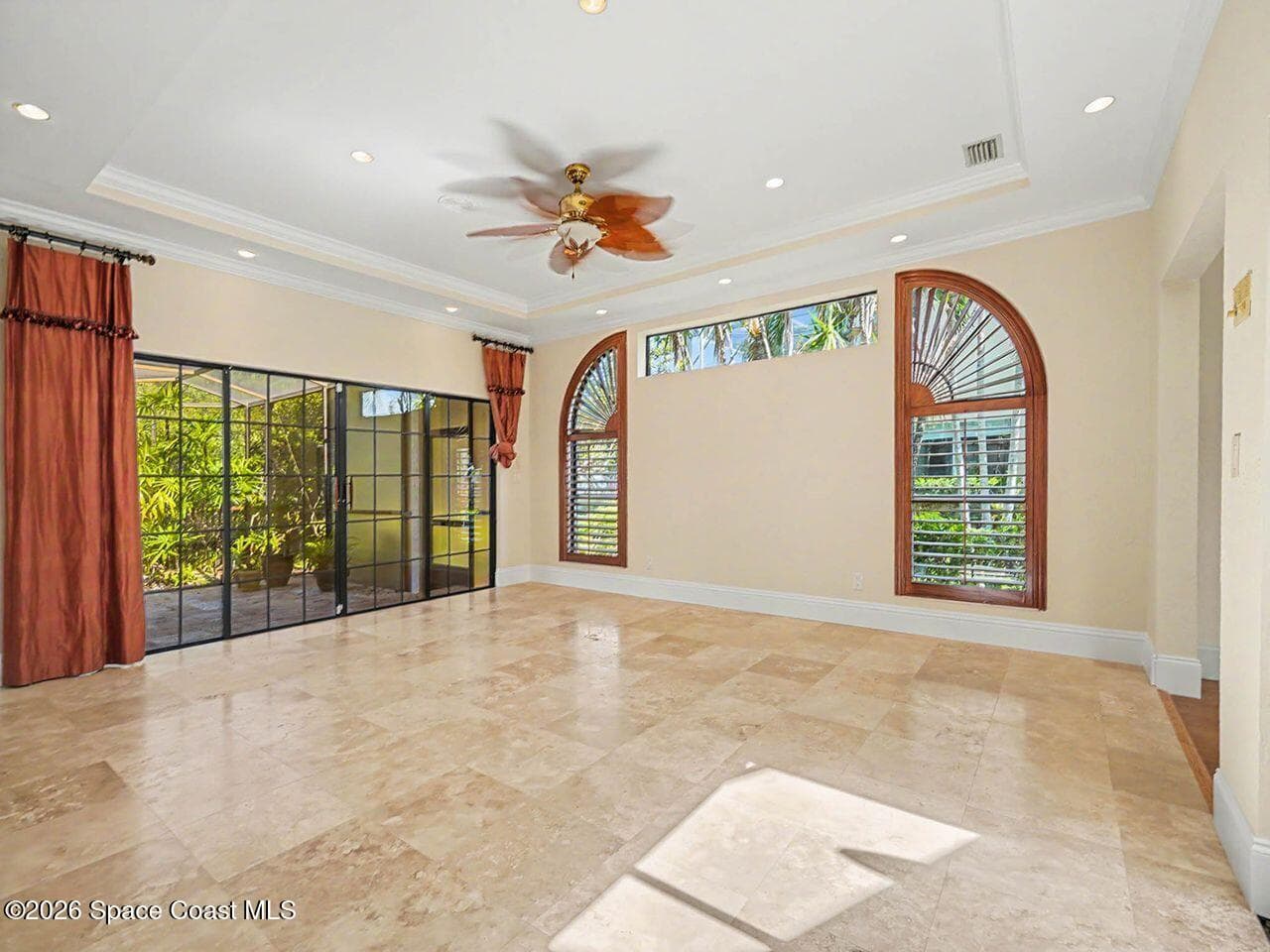 484 Lanternback Island Drive photo 7