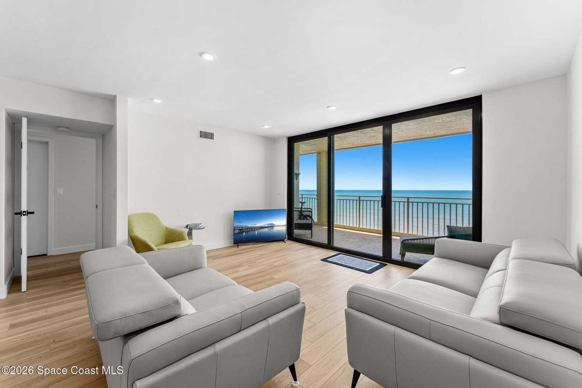 2835 N Highway A1a 902 photo 17