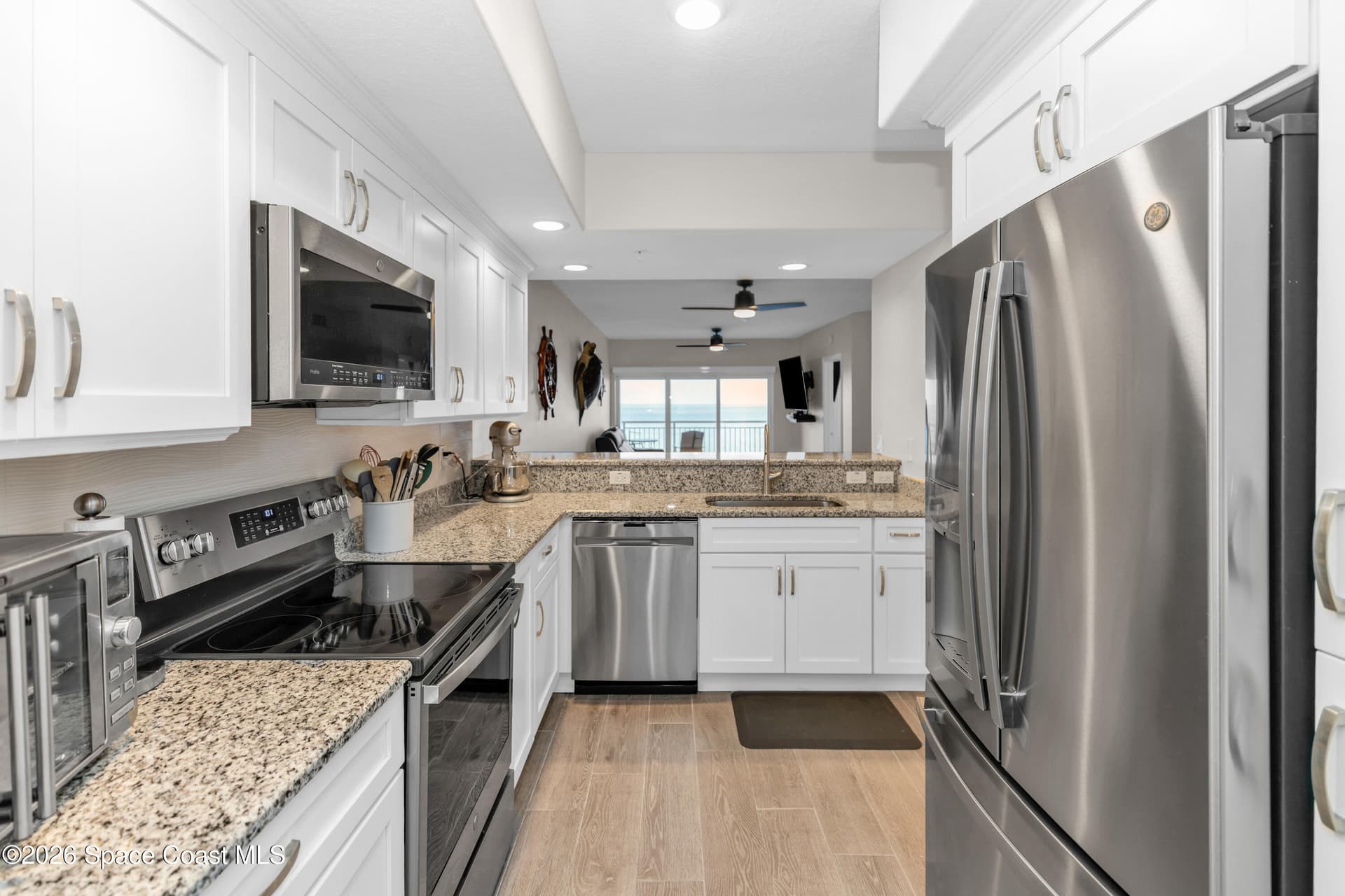 1805 Riverside Drive 506 photo 7