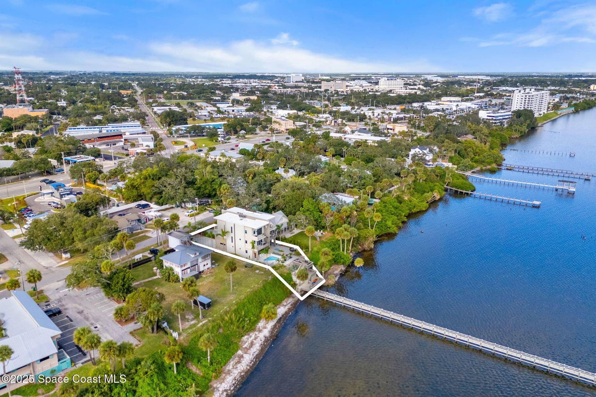 1807, 1809 Riverview Drive photo 8