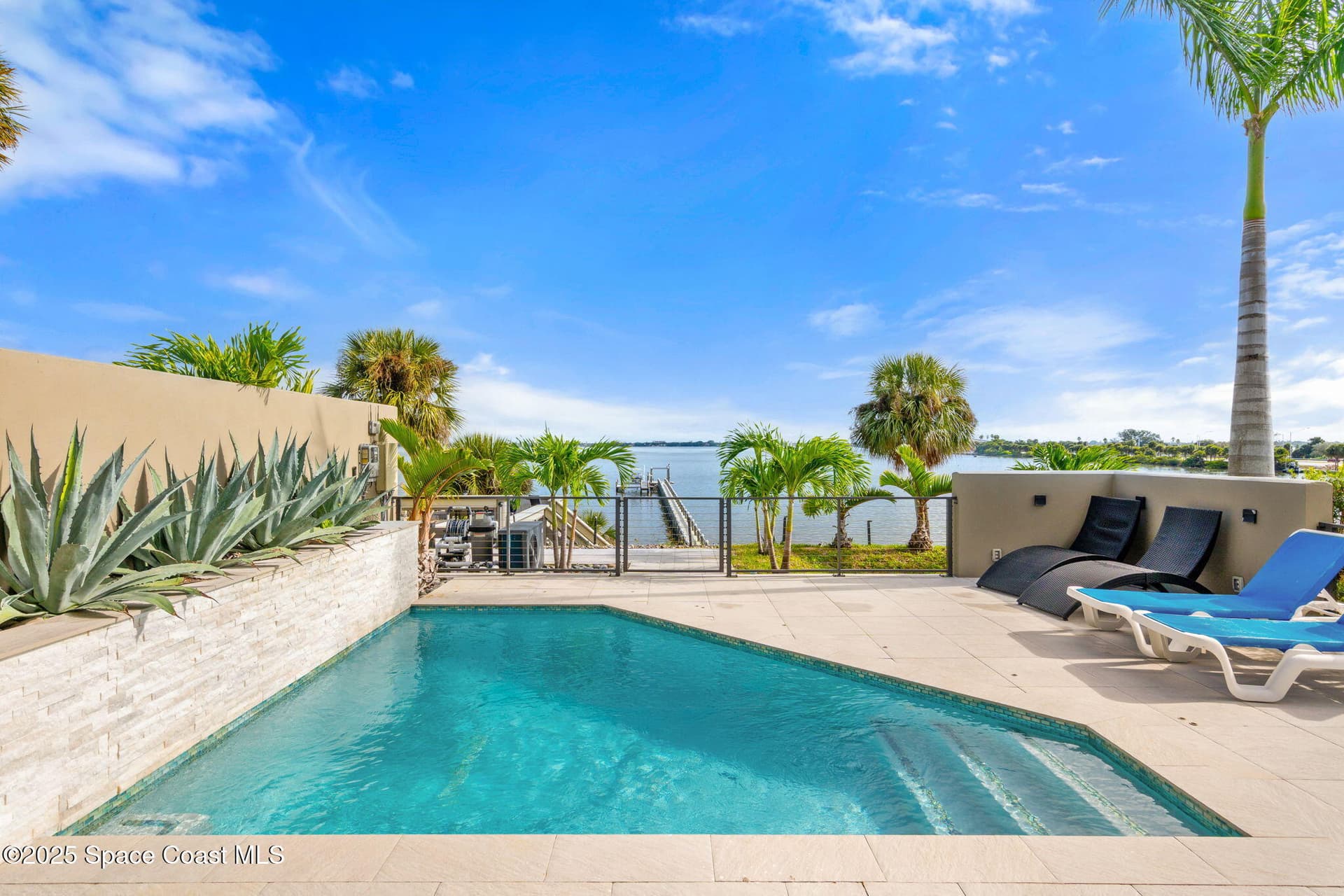 1807, 1809 Riverview Drive photo 25