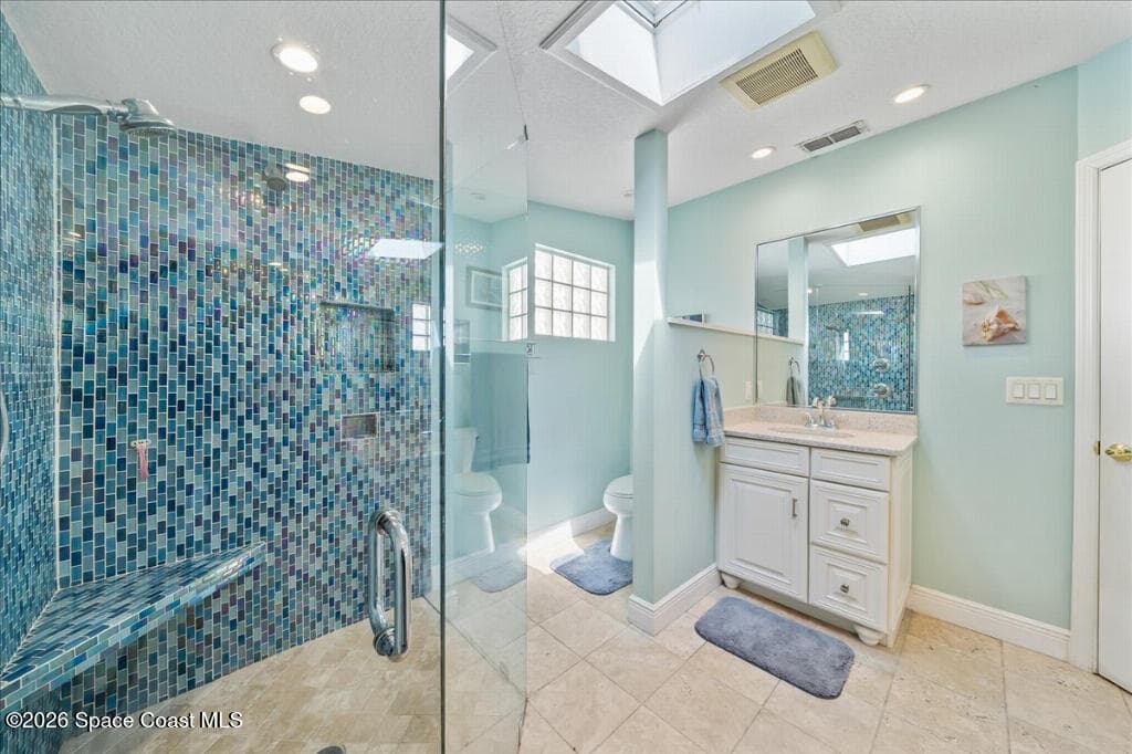 1110 Riverside Drive photo 22
