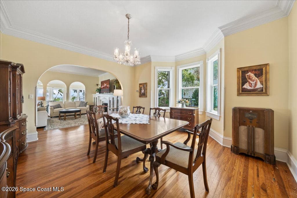 1110 Riverside Drive photo 11