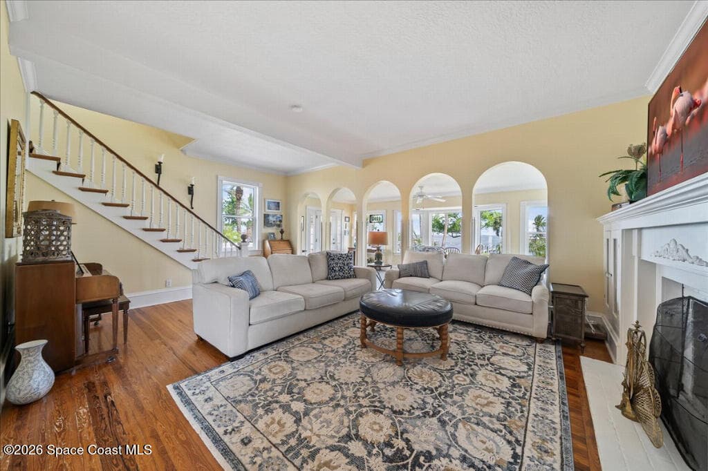 1110 Riverside Drive photo 9