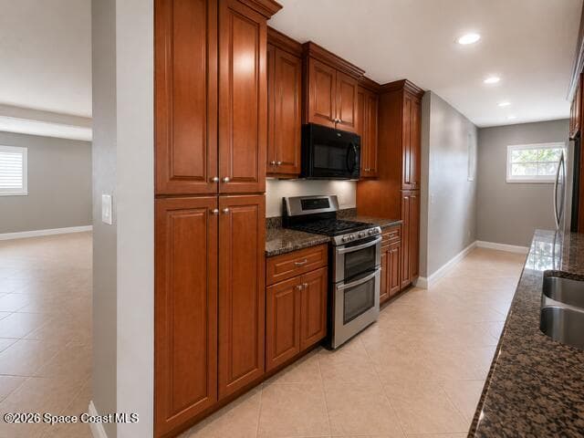 1592 Coral Street photo 6