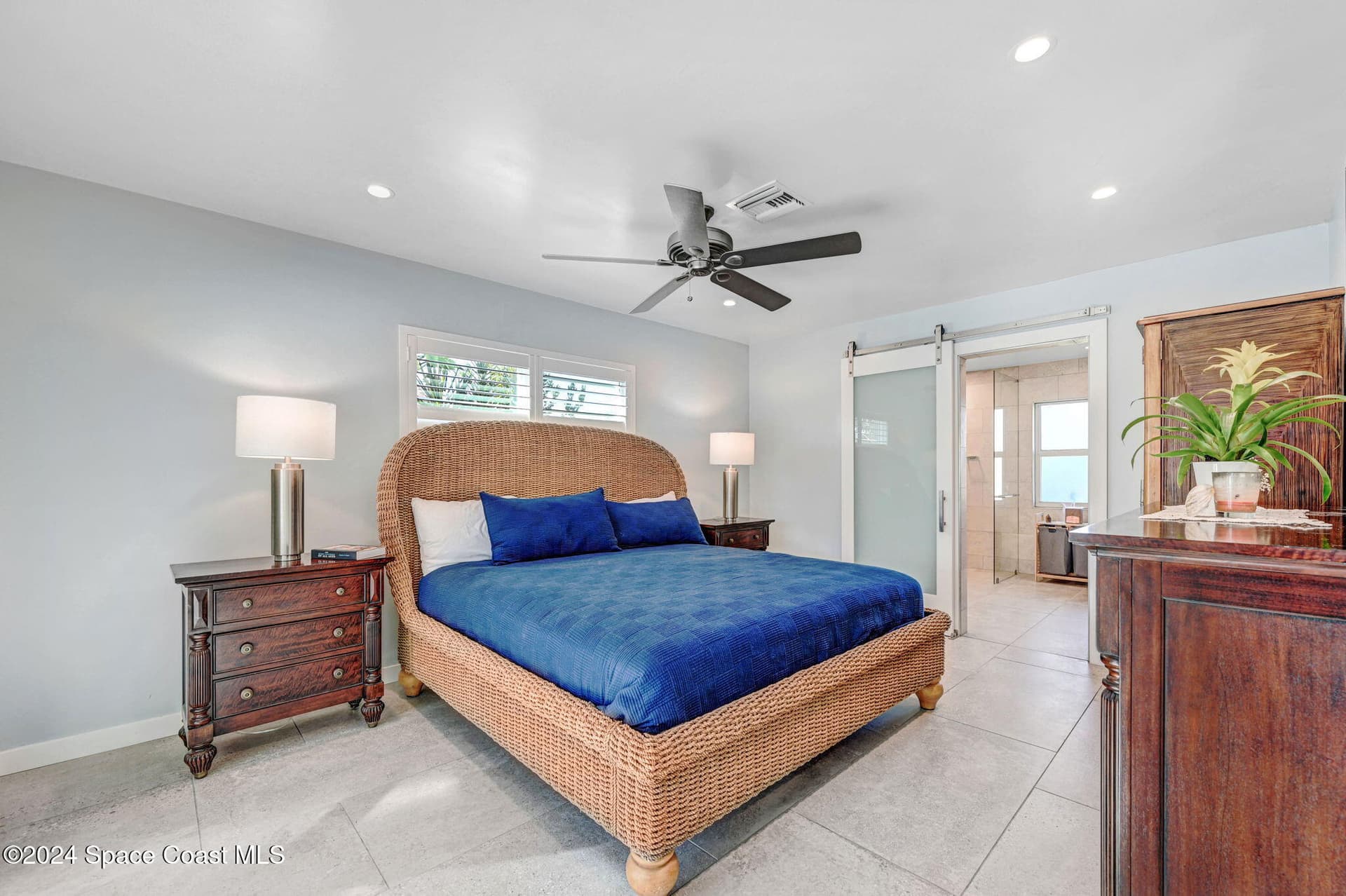 379 Hiawatha Way photo 18