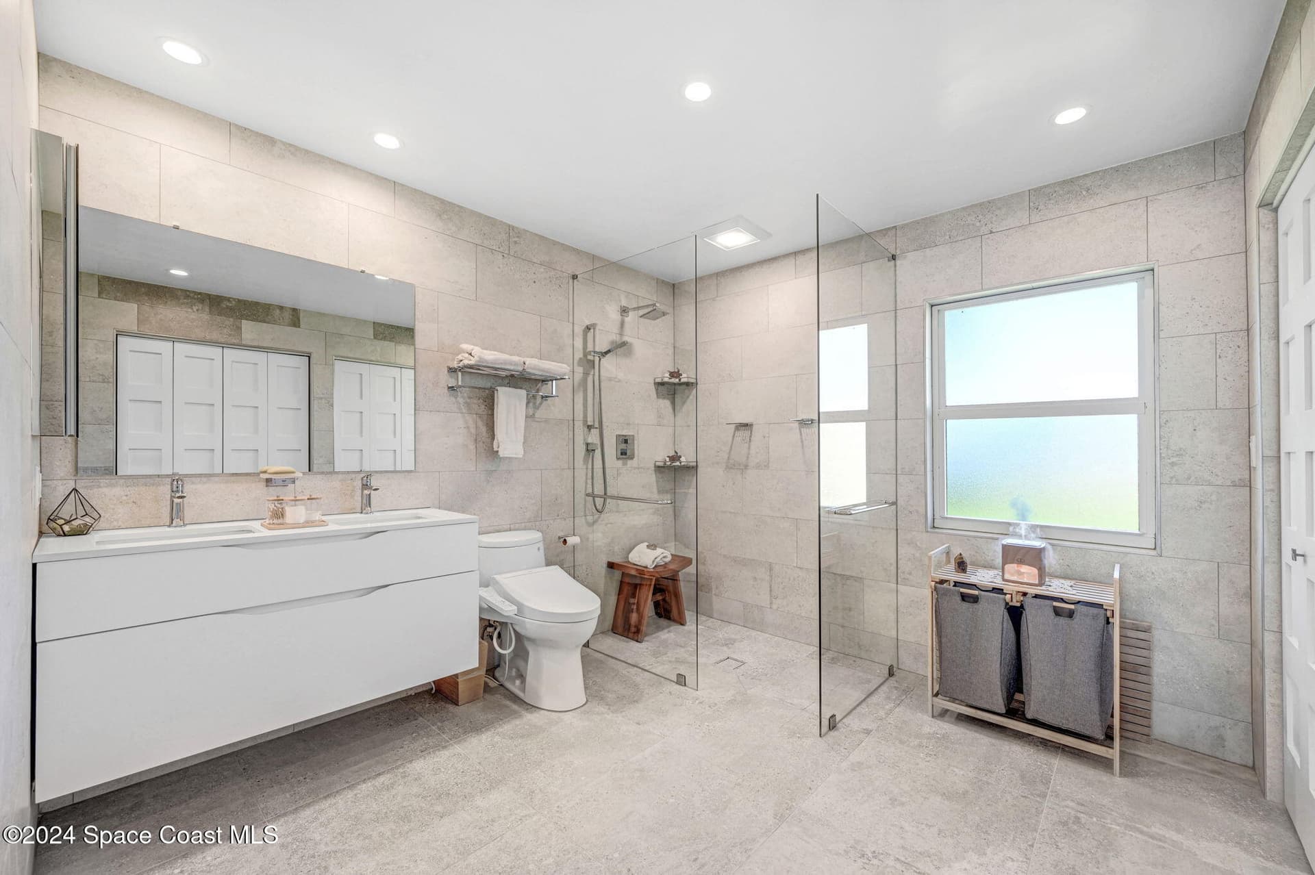 379 Hiawatha Way photo 21