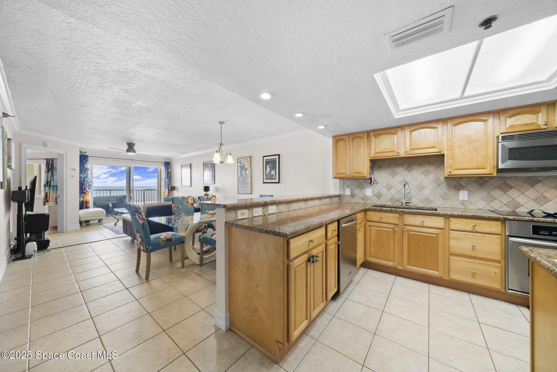 3031 S Atlantic Avenue 302 photo 11