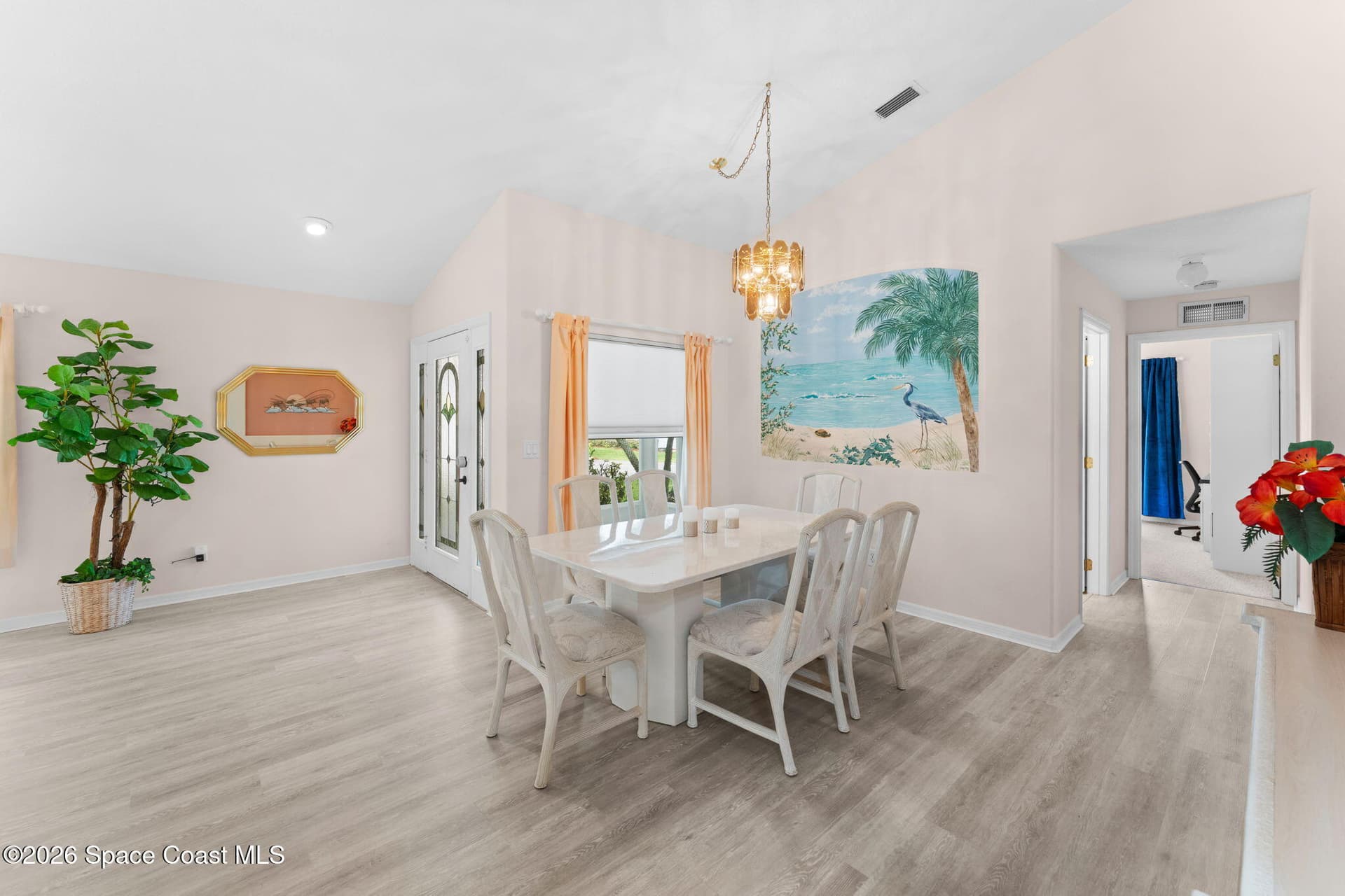 685 Naples Court photo 12