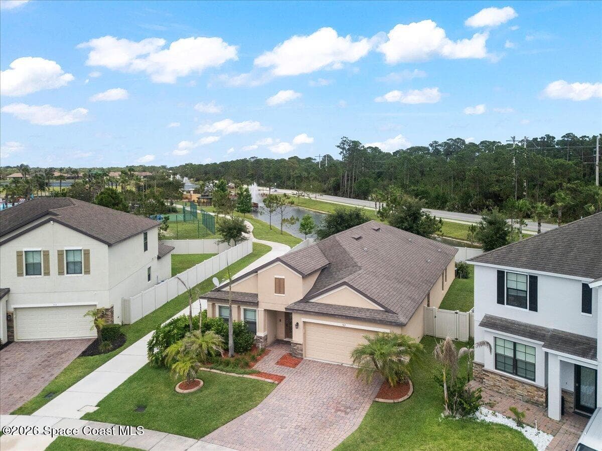 963 Musgrass Circle photo 3