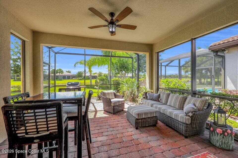 5040 Pendelton Square photo 25