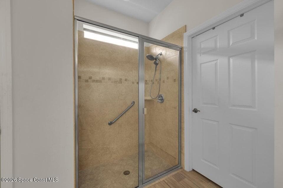 5040 Pendelton Square photo 17