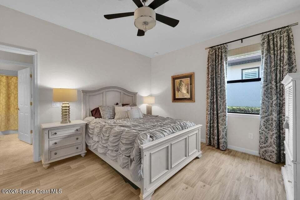 5040 Pendelton Square photo 18