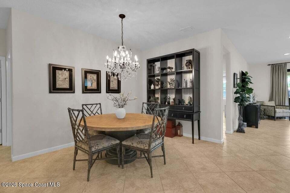 5040 Pendelton Square photo 9