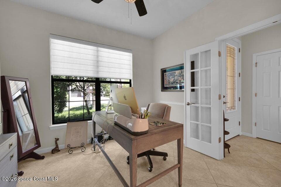 5040 Pendelton Square photo 3
