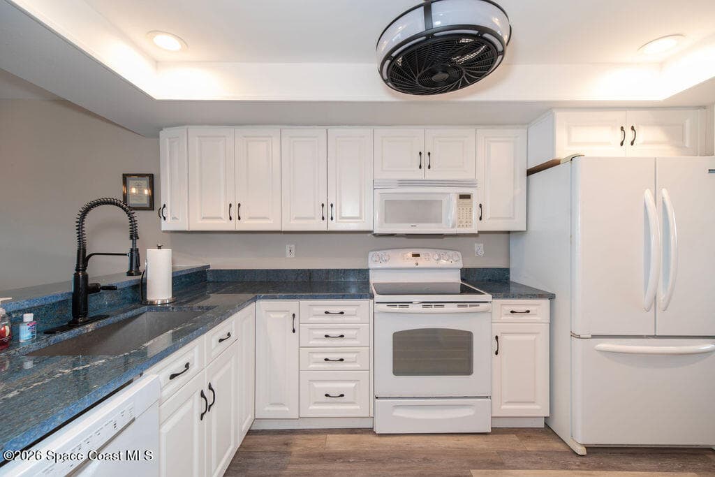 250 S Sykes Creek Parkway B308 photo 4