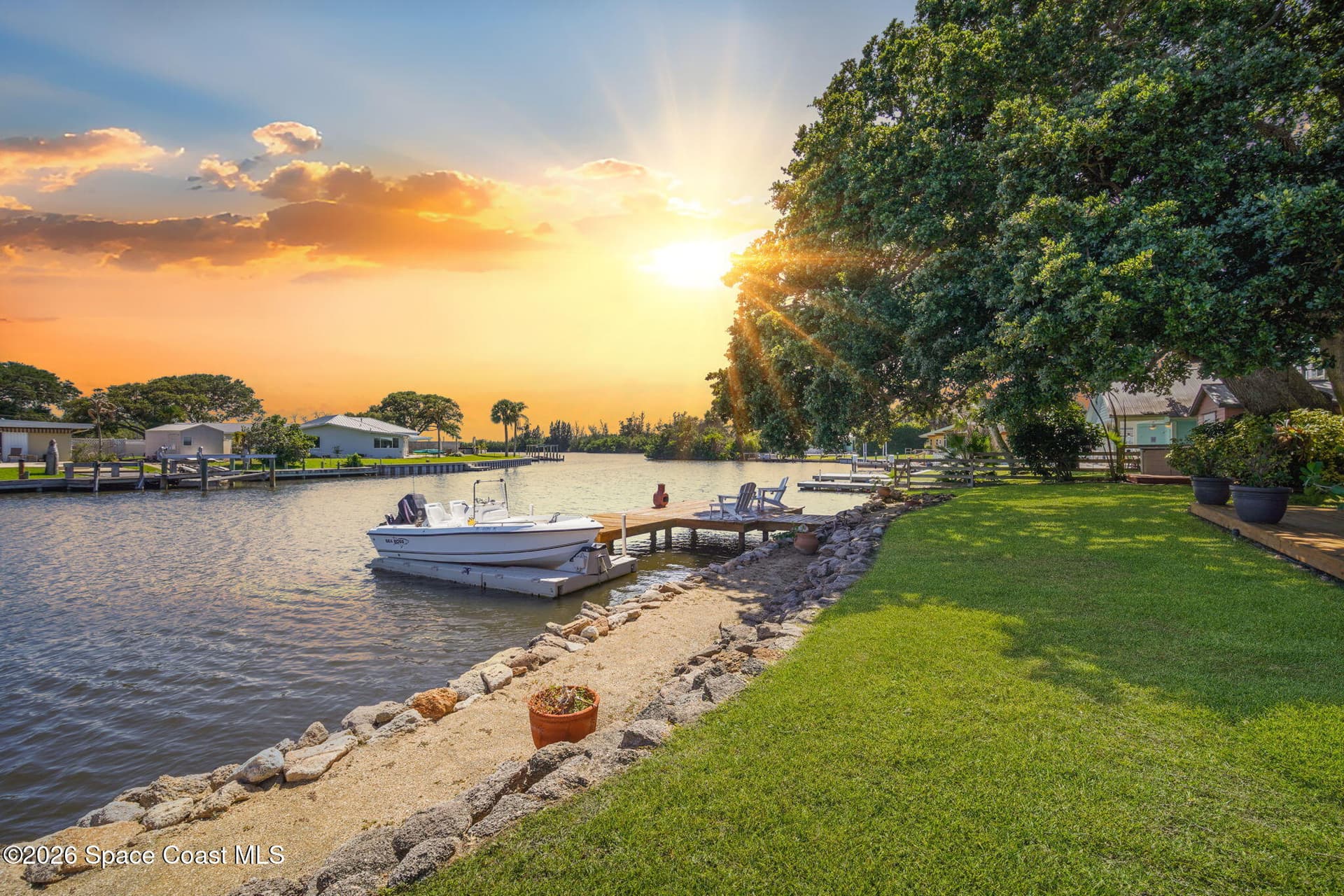 514 Cocoa Isles Boulevard photo 1