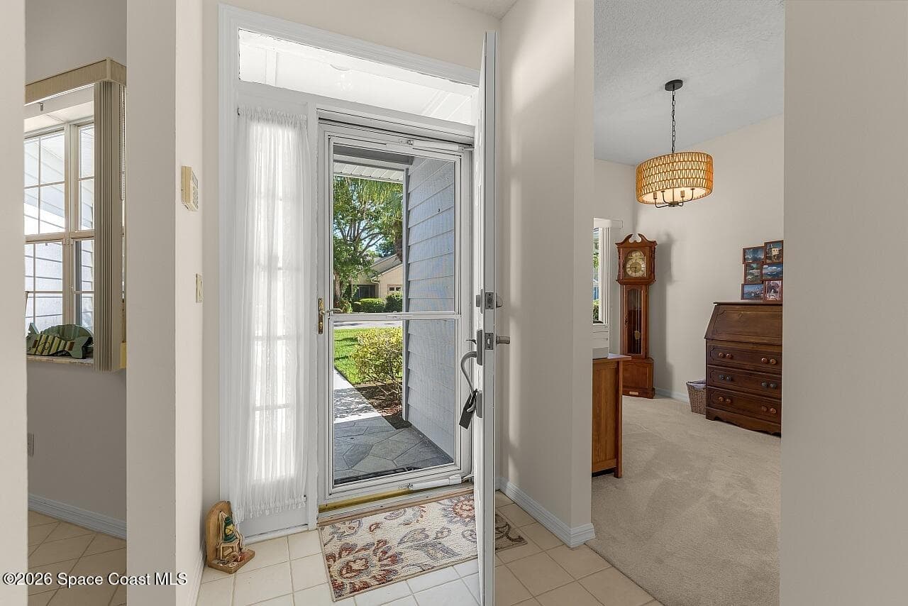 431 Tamarind Place photo 3