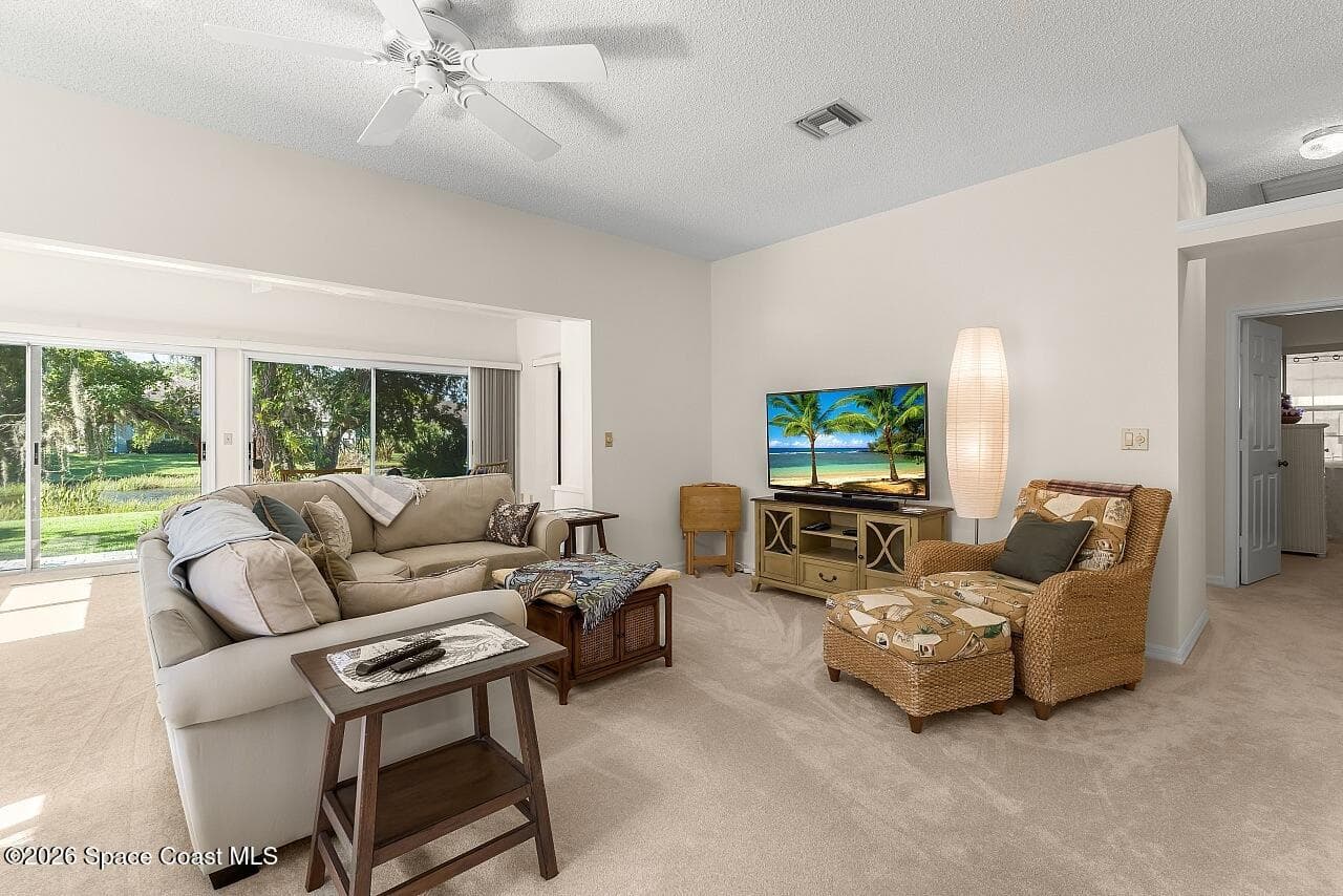 431 Tamarind Place photo 4
