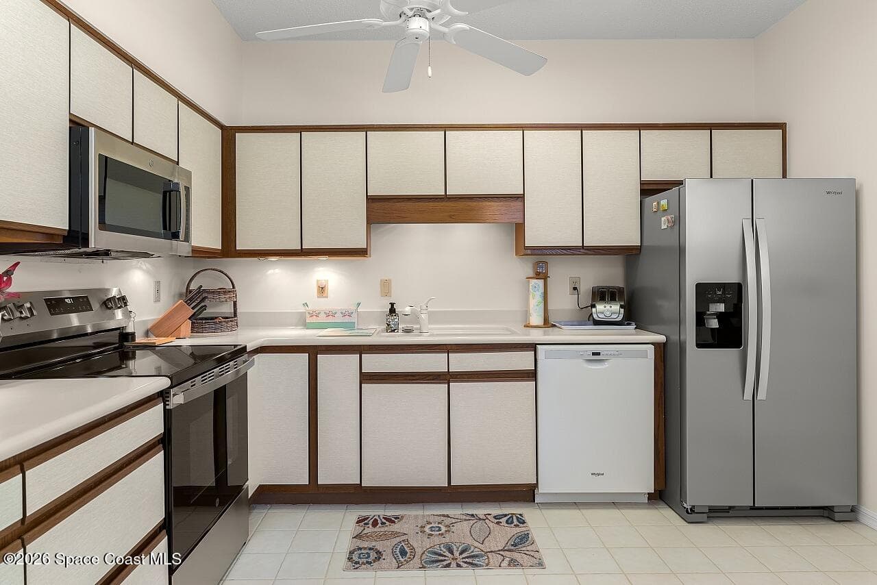 431 Tamarind Place photo 9