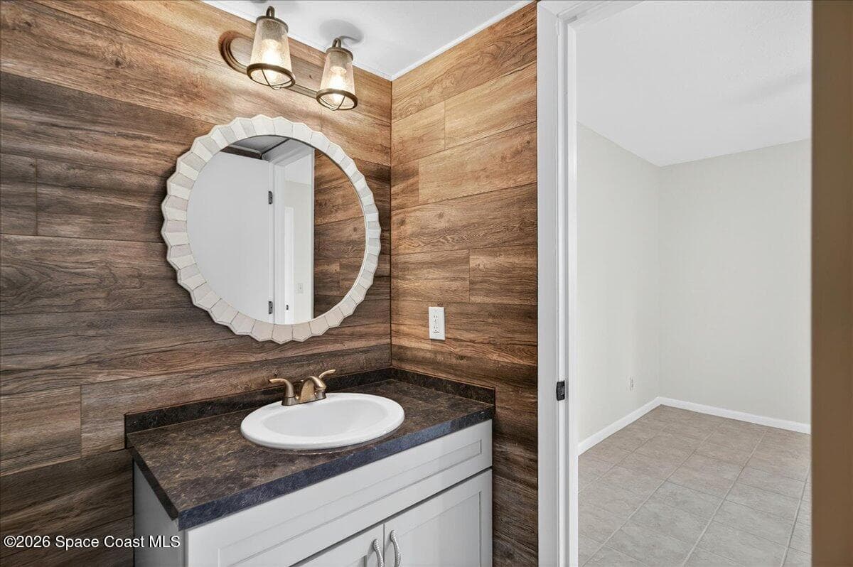 1480 Roosevelt Avenue 201 photo 24