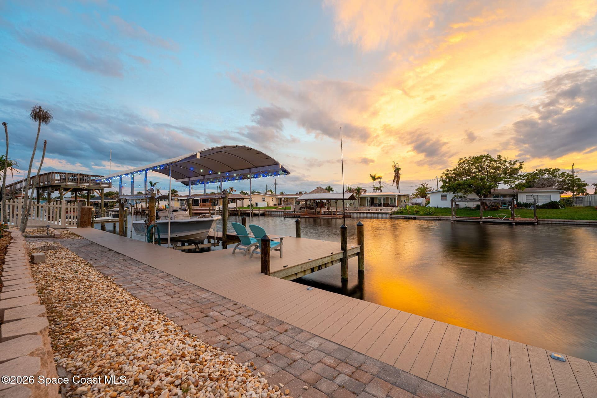 360 Diana Boulevard photo 4