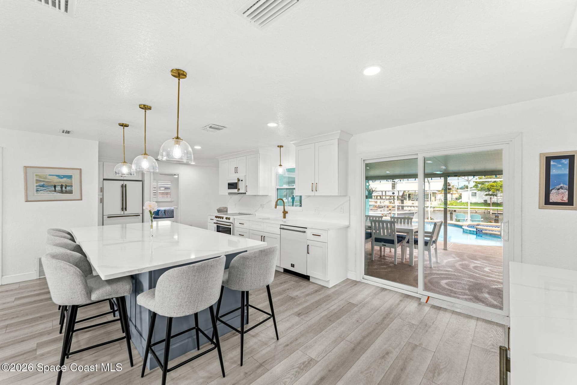 360 Diana Boulevard photo 12