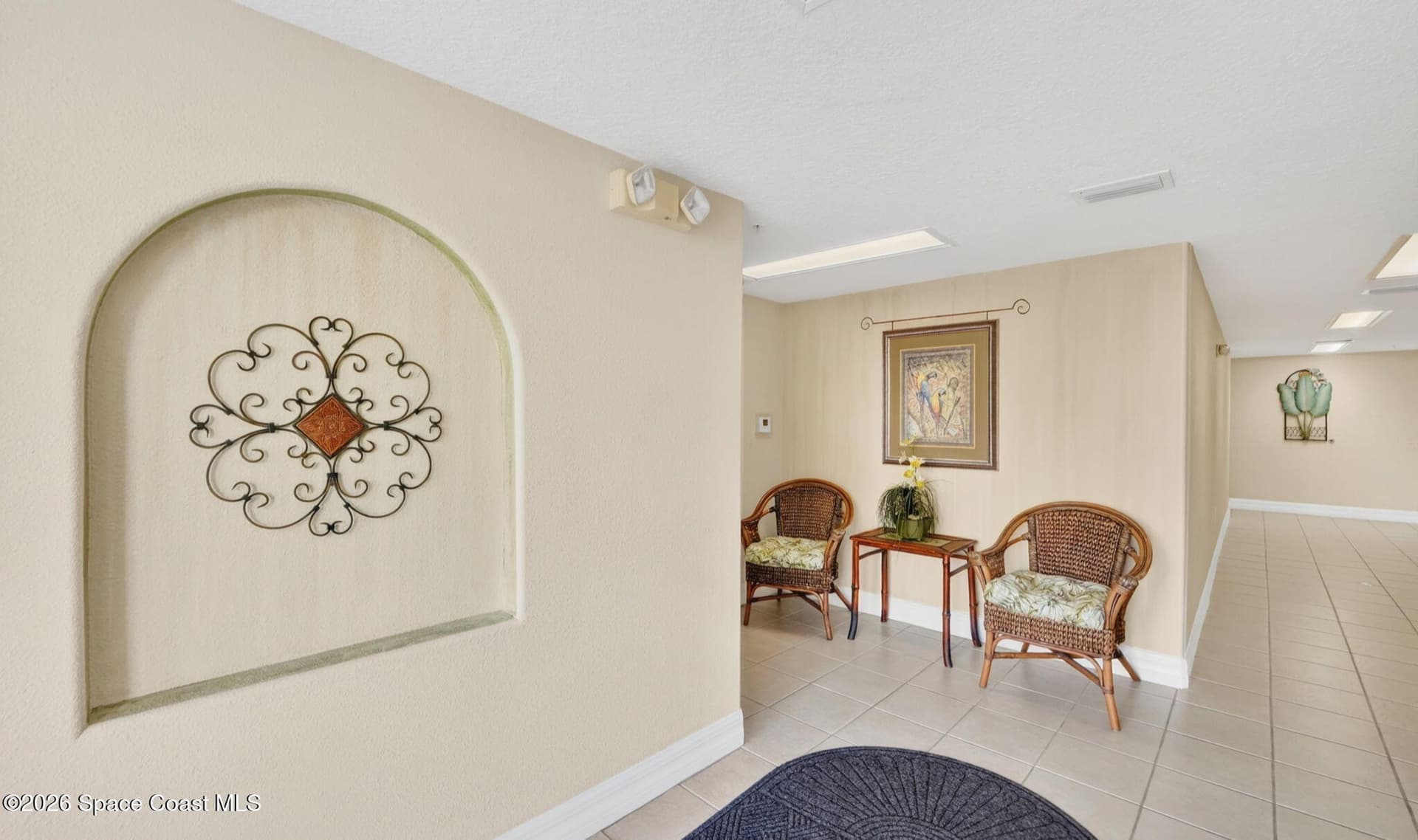 8903 Laguna Lane 301 photo 3