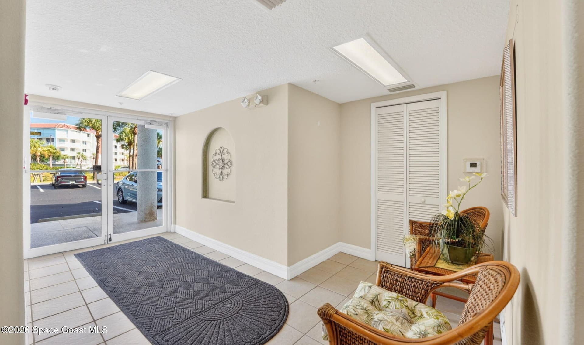 8903 Laguna Lane 301 photo 4