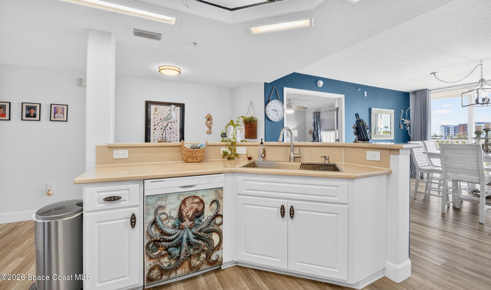 8903 Laguna Lane 301 photo 15