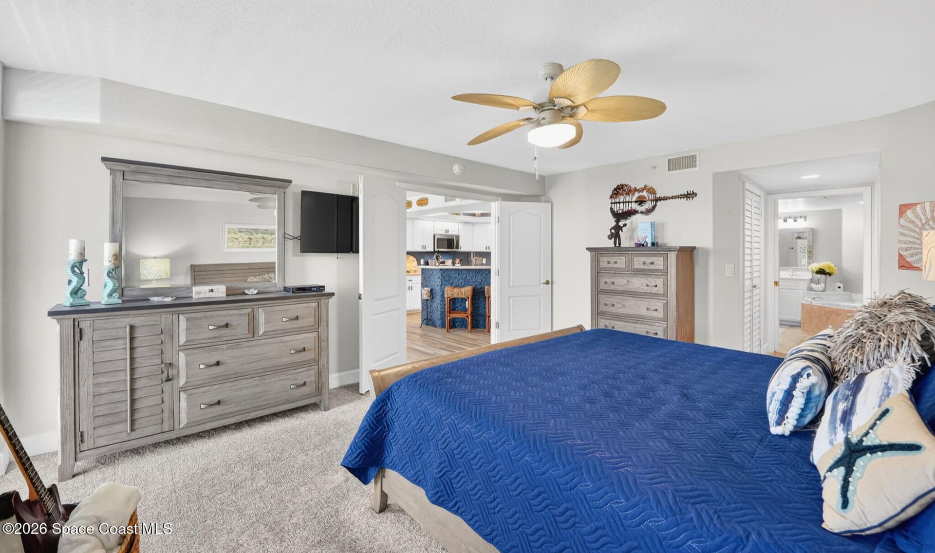 8903 Laguna Lane 301 photo 22