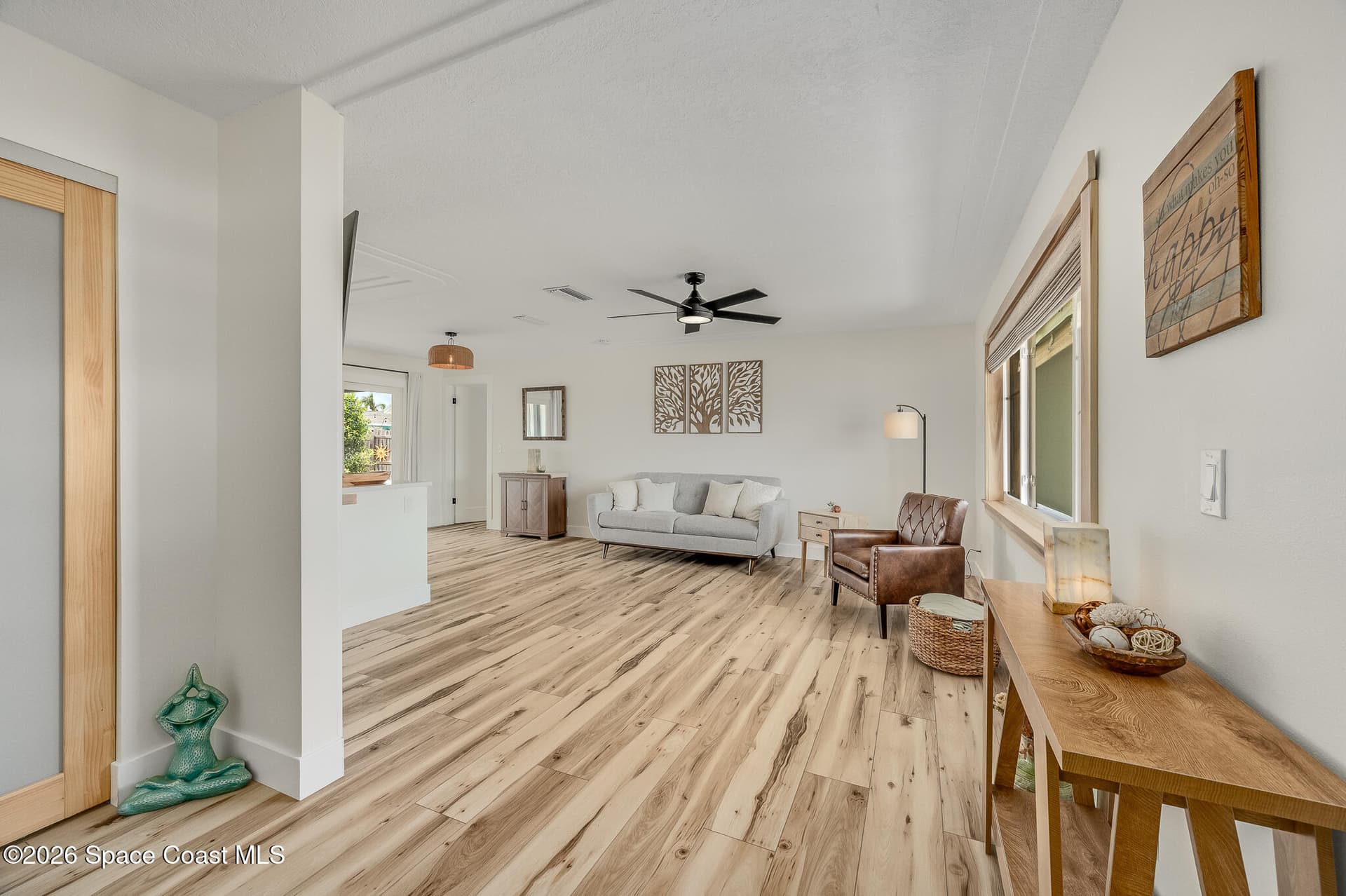 390 Ursa Avenue photo 13