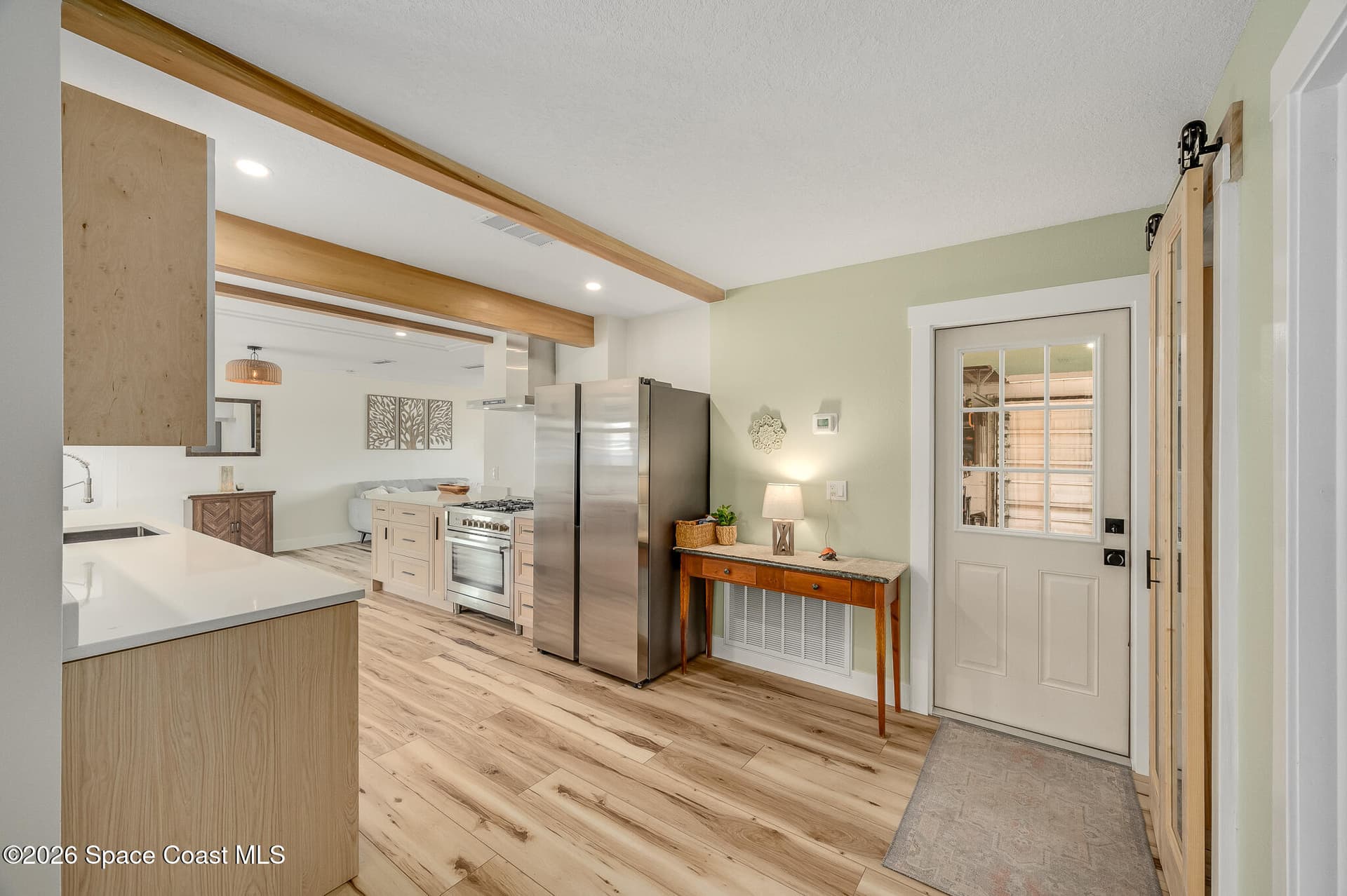 390 Ursa Avenue photo 21