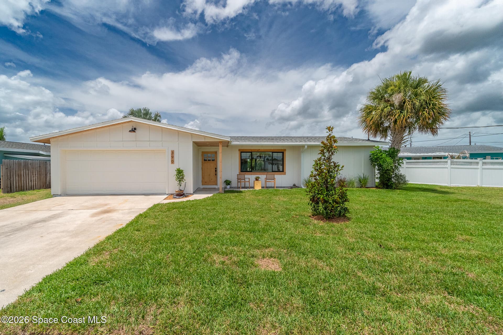 390 Ursa Avenue 1