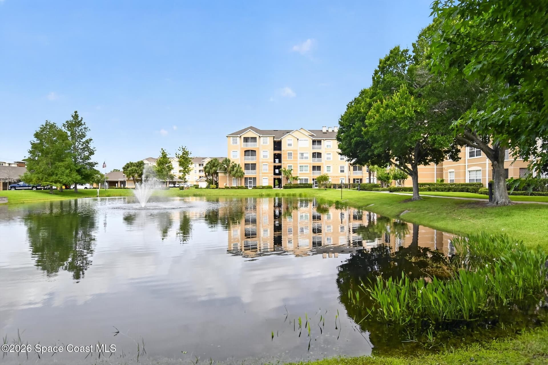 1626 Peregrine Circle 303 photo 10