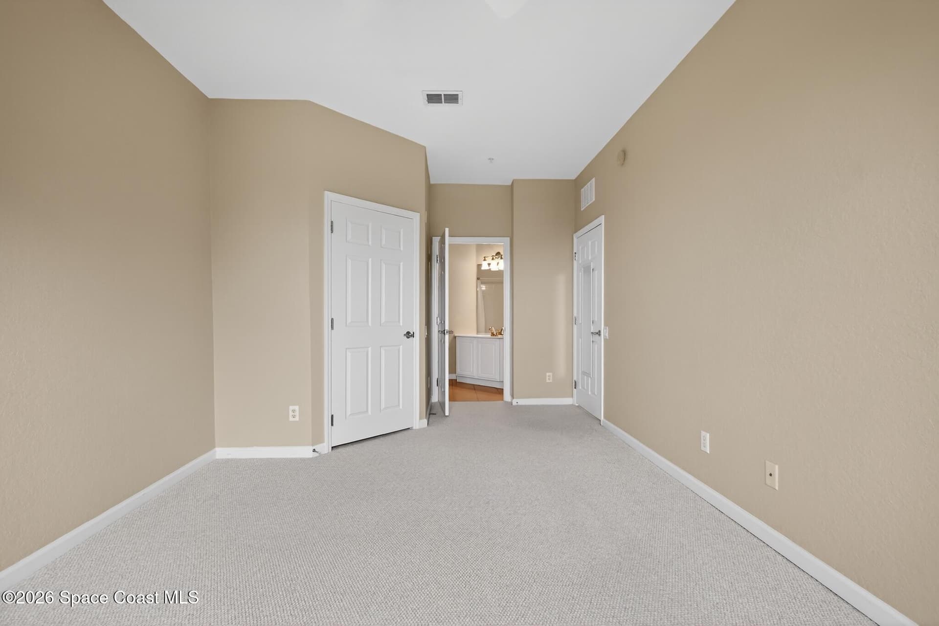 1626 Peregrine Circle 303 photo 13