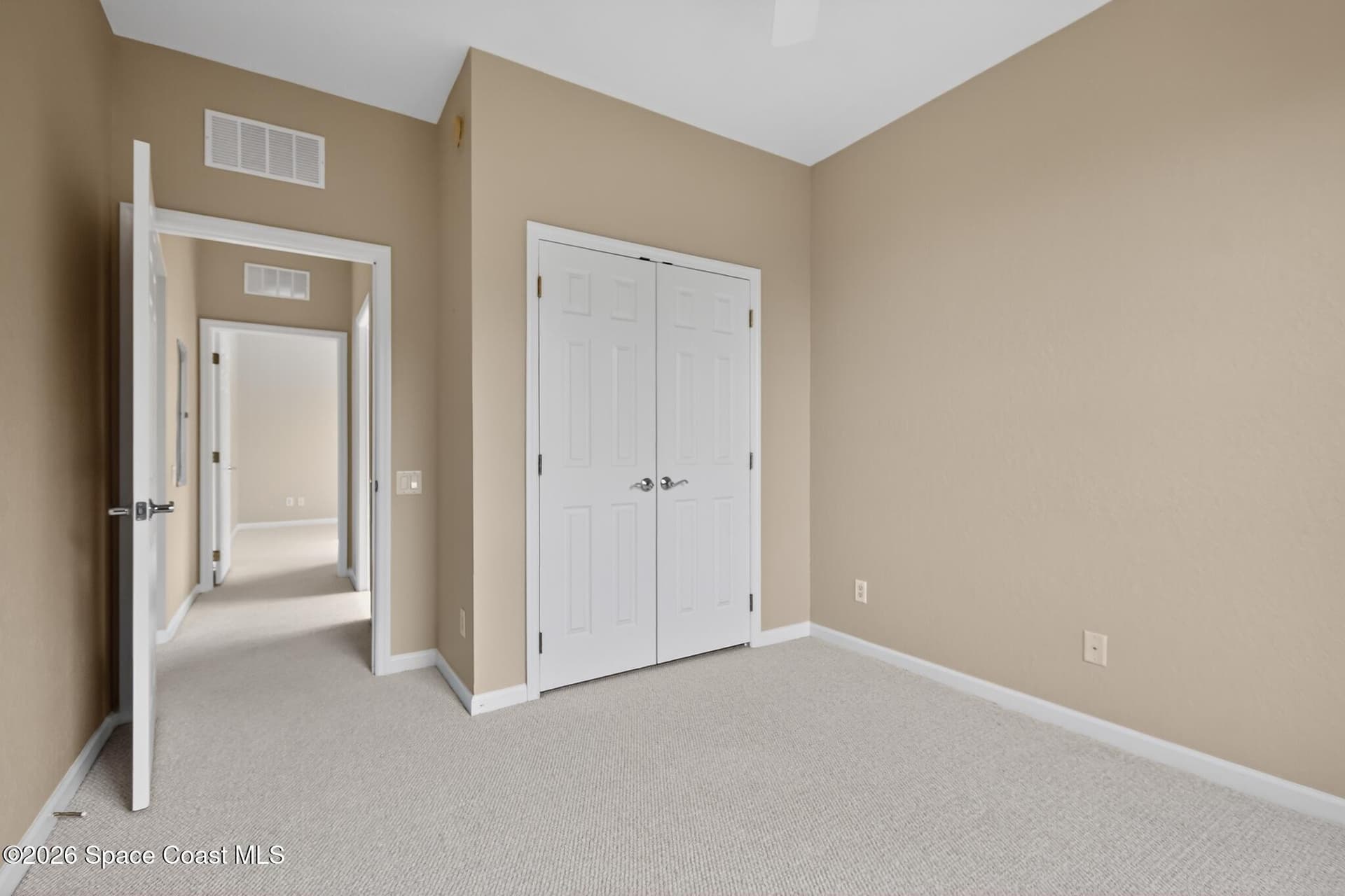 1626 Peregrine Circle 303 photo 14