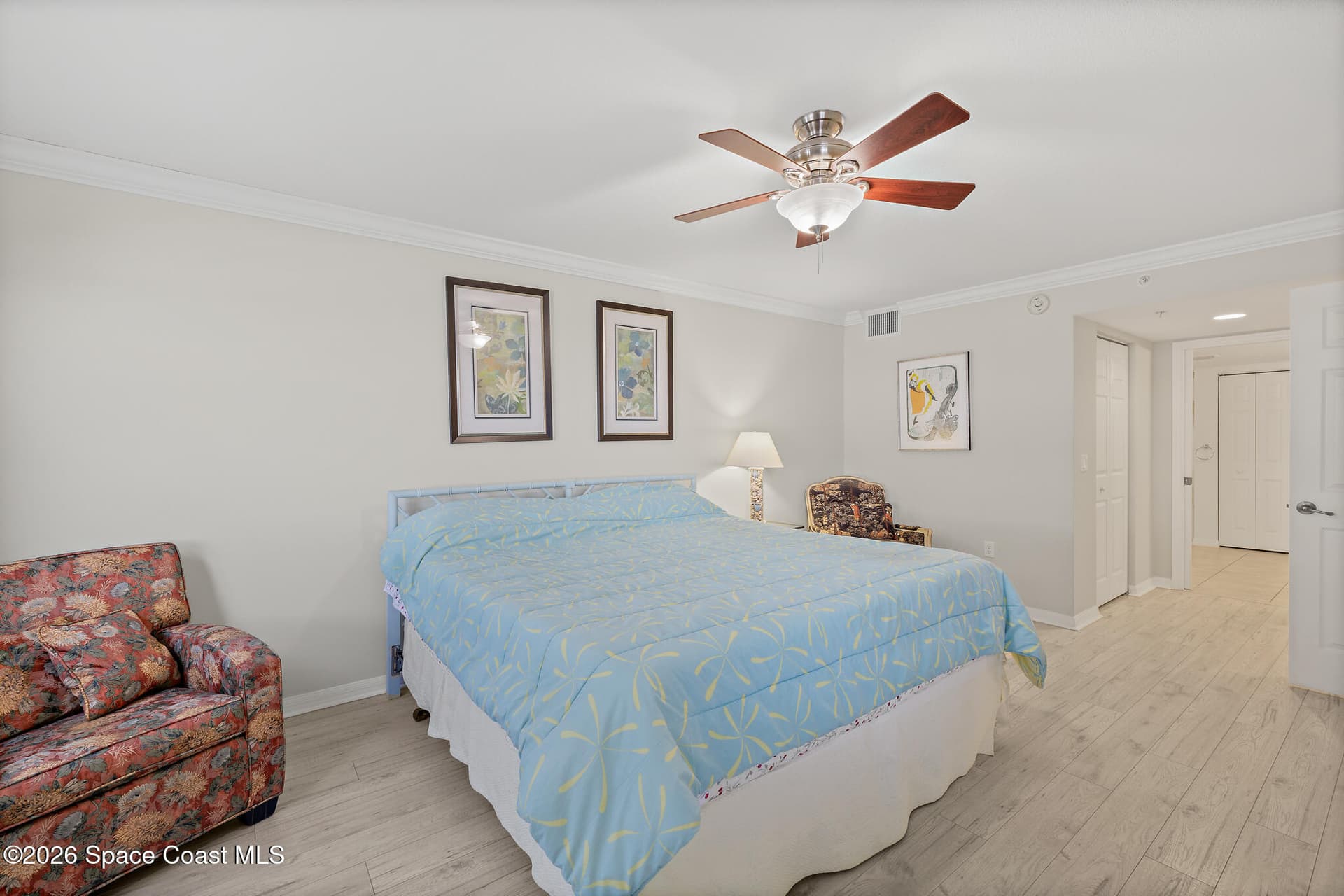 7028 Sevilla Court 202 photo 25