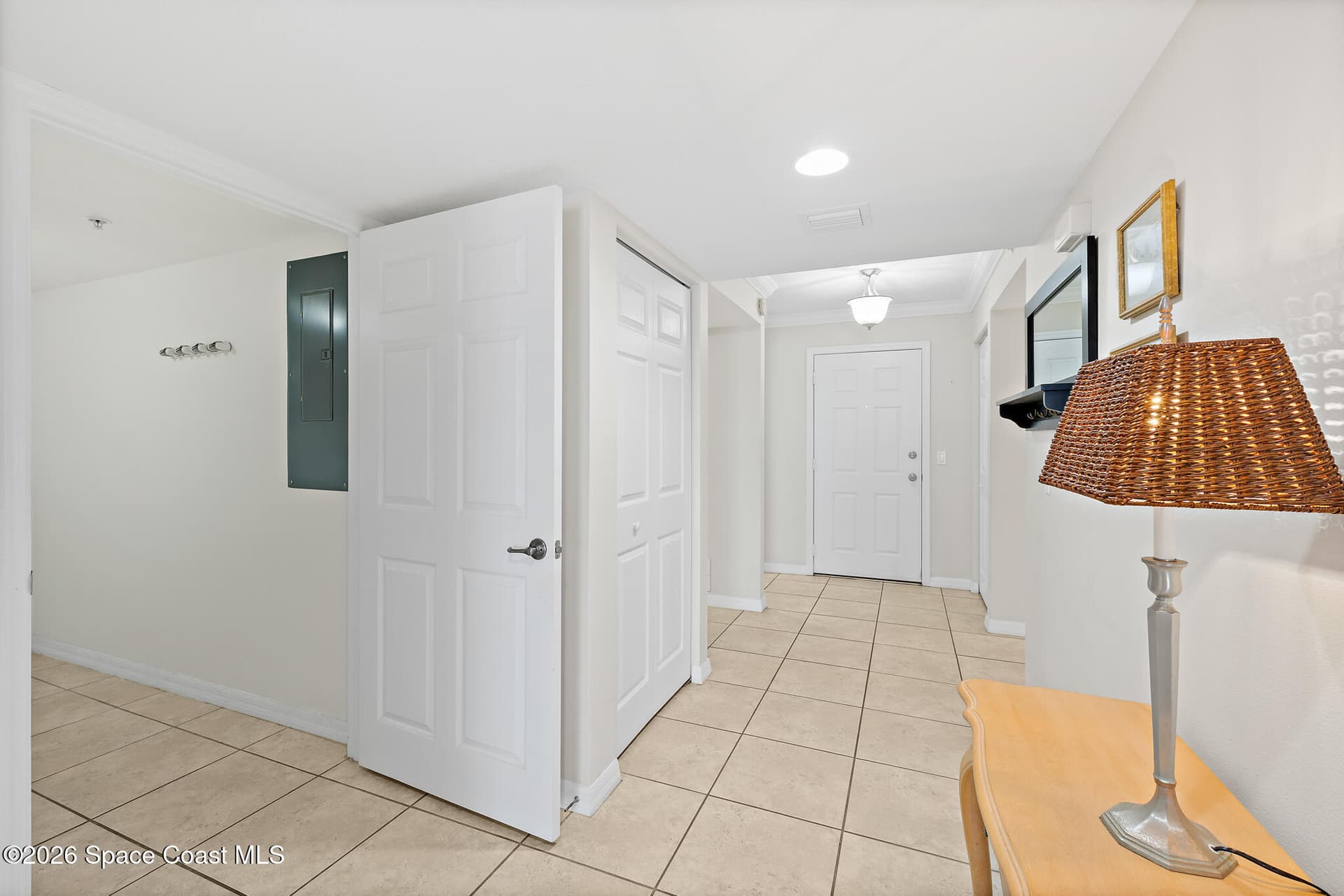 7028 Sevilla Court 202 photo 23