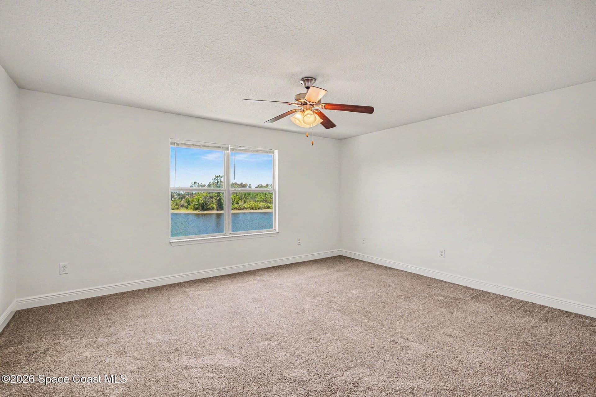 1497 Alaqua Way photo 9